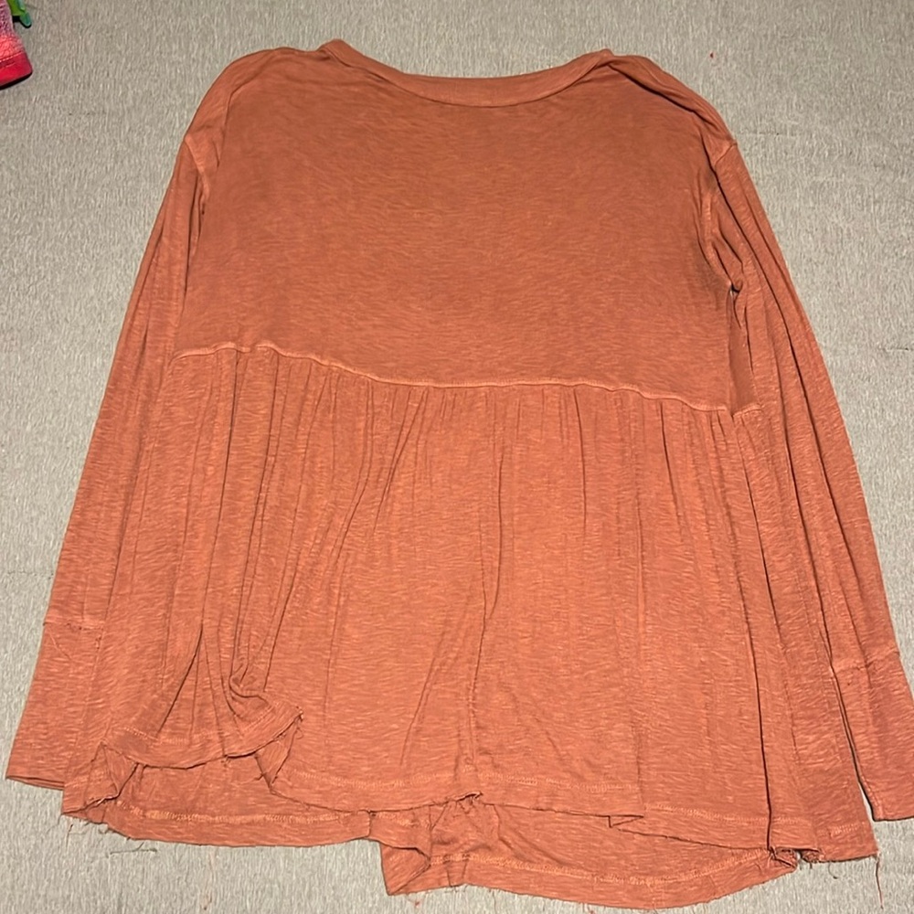 American Eagle Long Sleeve tee